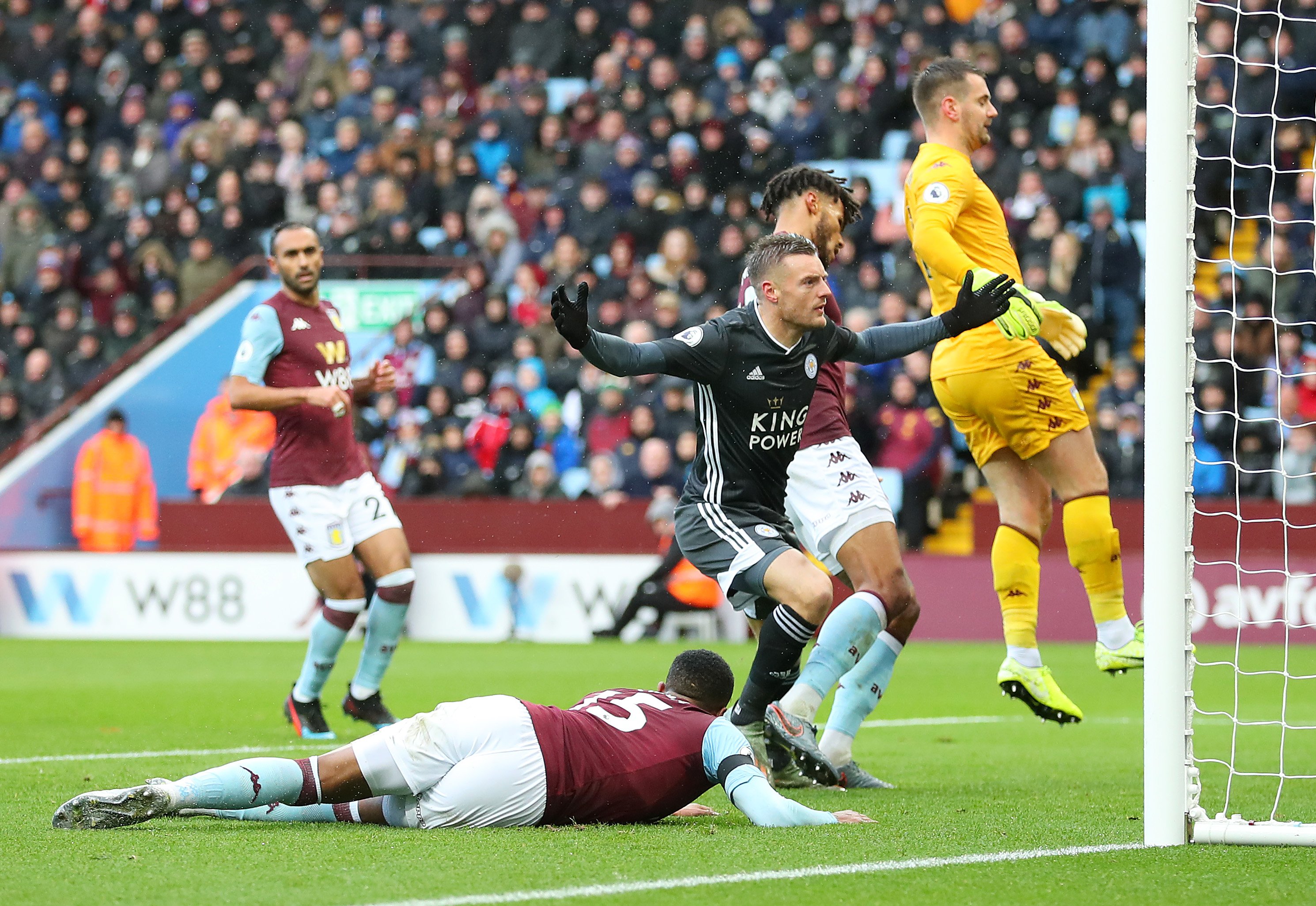 后卫球员 后卫球员